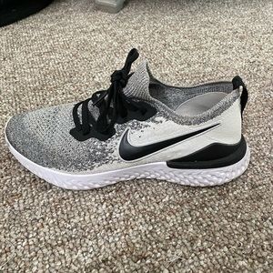 Nike Epic React Flyknit 2 Women’s Running Shoe